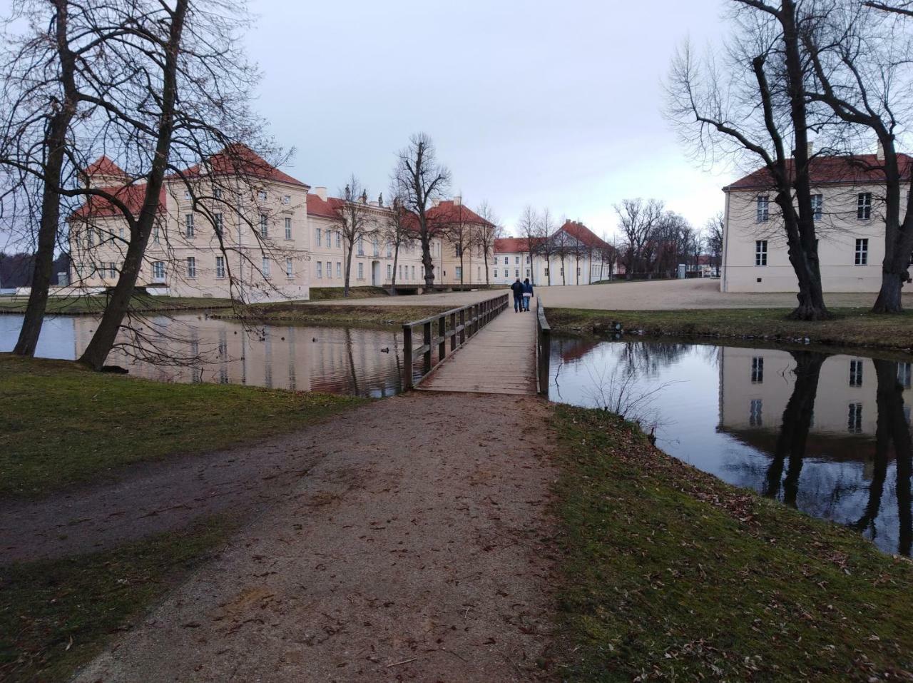 Marstall Im Schlosspark Rheinsberg Exterior foto